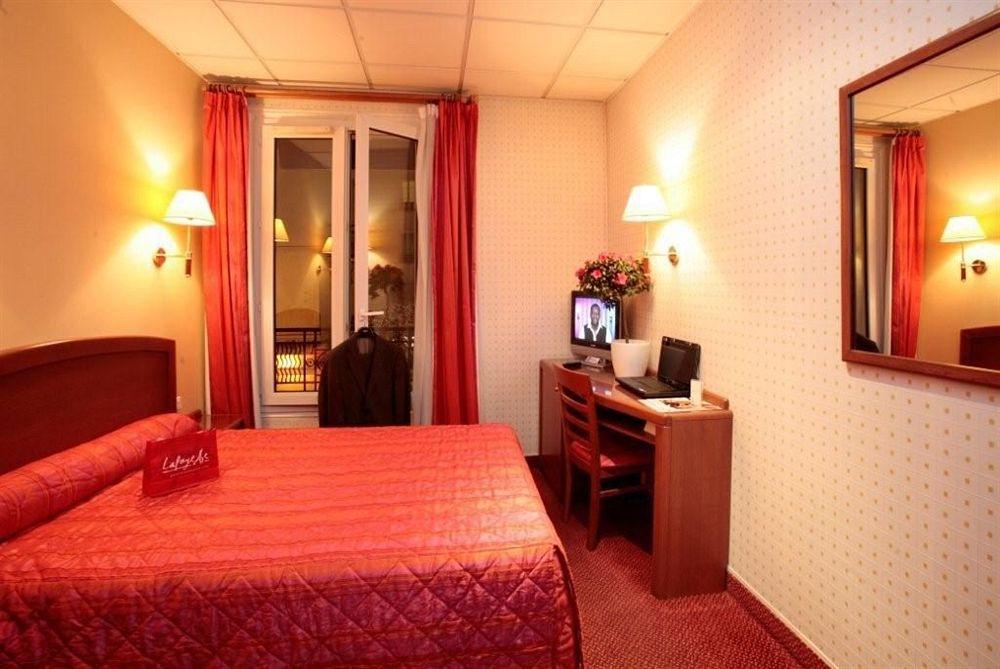 Hotel Charlemagne Neuilly-sur-Seine Pokoj fotografie