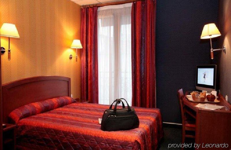 Hotel Charlemagne Neuilly-sur-Seine Pokoj fotografie